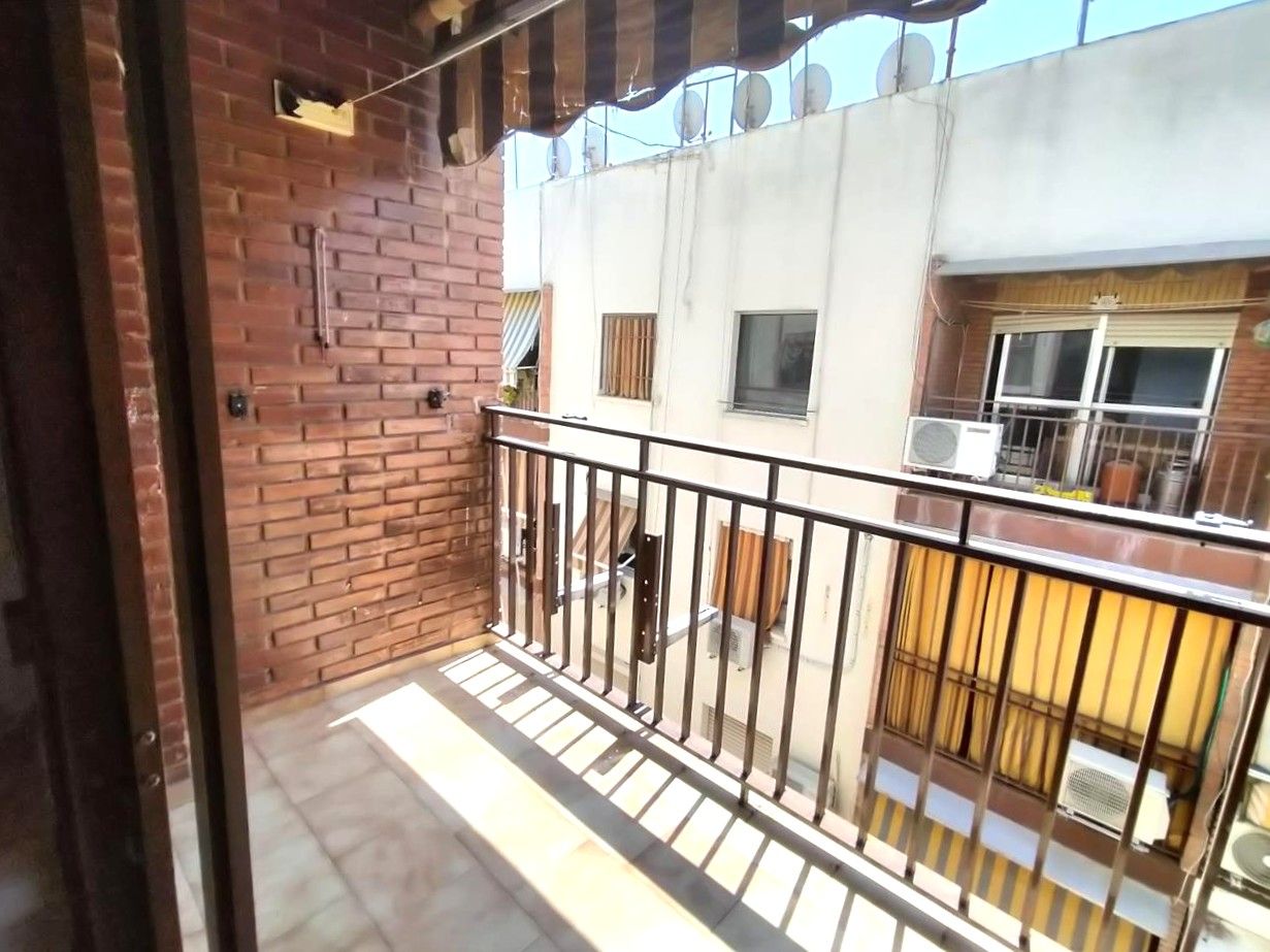 Balcony of Flat for sale in  Córdoba Capital  with Air Conditioner, Oven and Microwave
