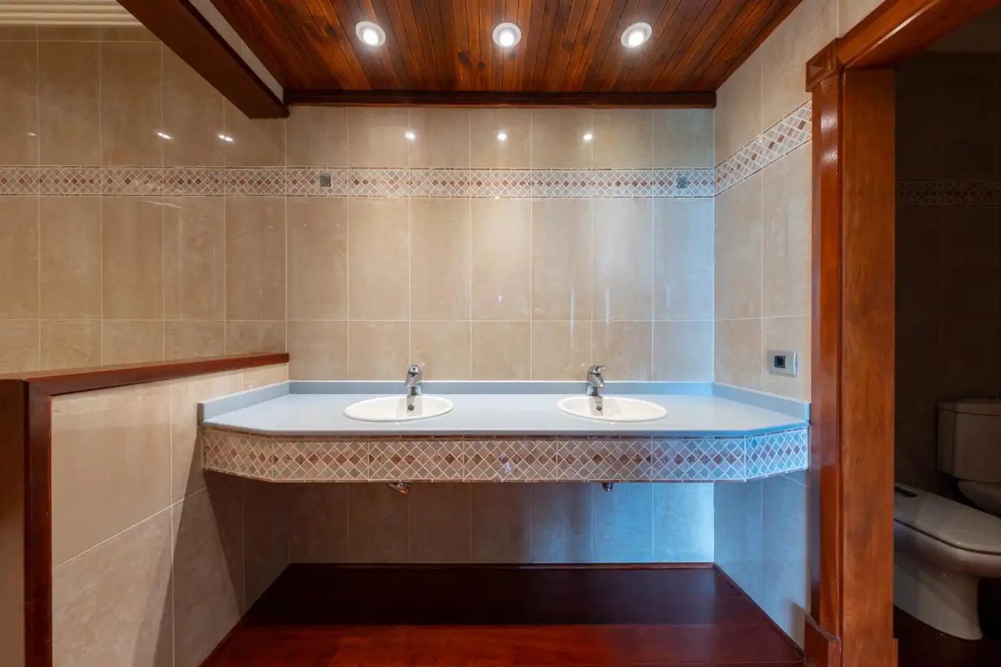 Badezimmer von Country house zum Verkauf in Santa Brígida