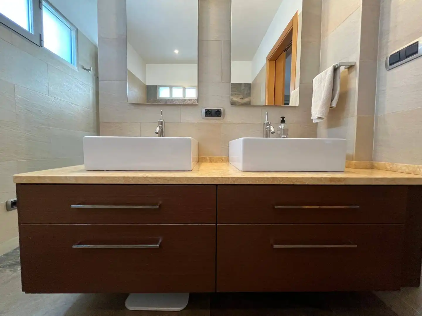Bathroom of Houses for sale in Elche / Elx  with Air Conditioner, Private garden and Terrace