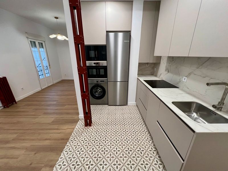 Kitchen of Flat to rent in  Madrid Capital  with Heating