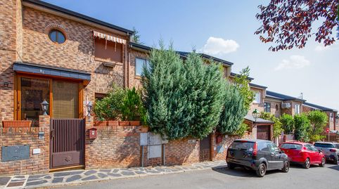 Foto 2 de Casa adosada en venta en Calle Jade, El Guijo - Colonia España, Galapagar