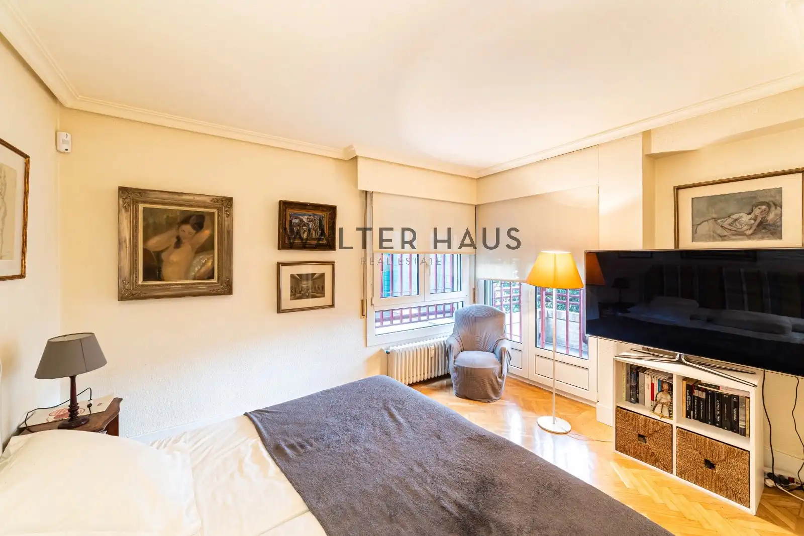 Bedroom of Flat for sale in Madrid  with Air Conditioner, Heating and Terrace