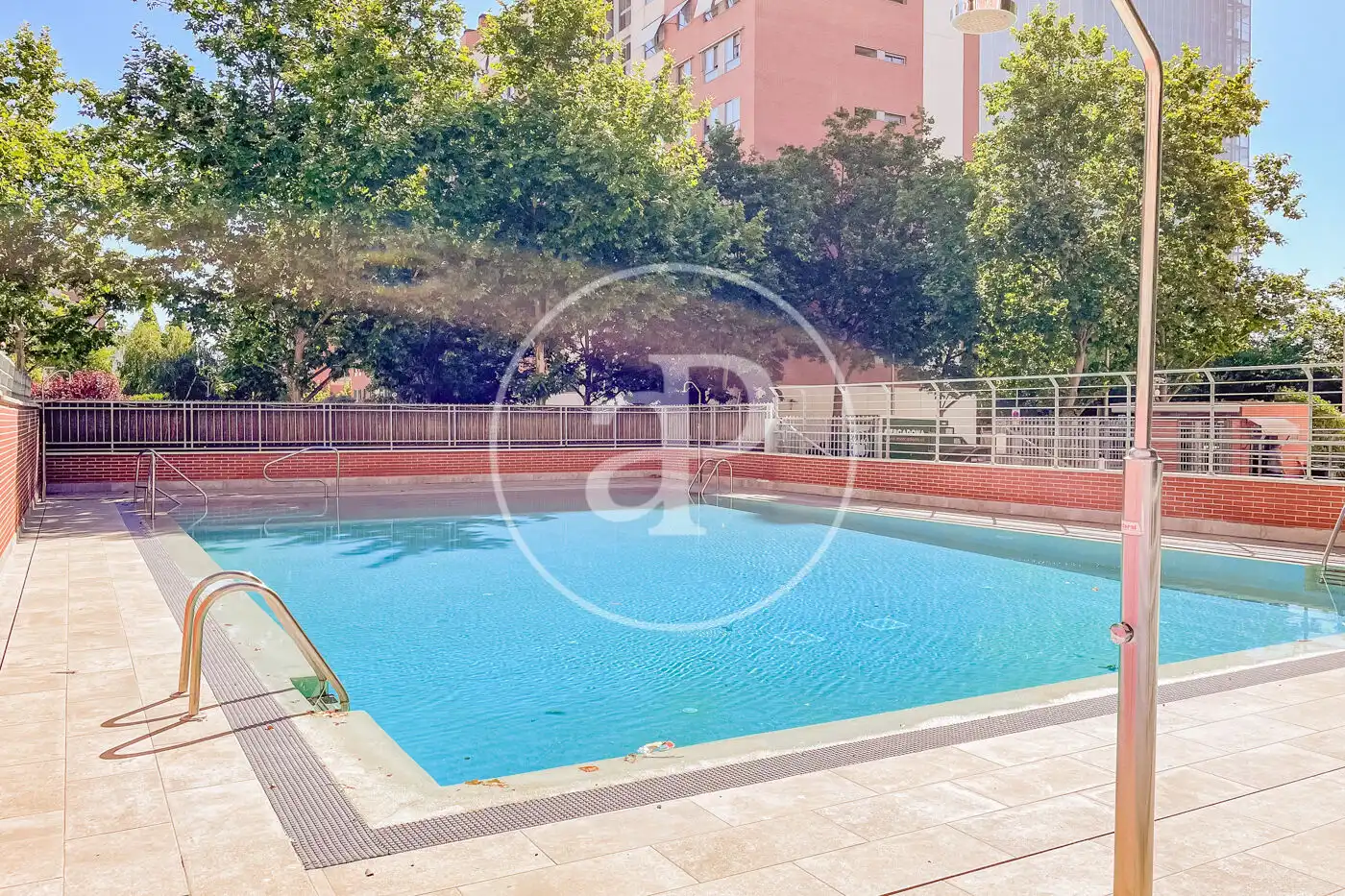 Swimming pool of Flat for sale in Madrid  with Heating, Private garden and Terrace