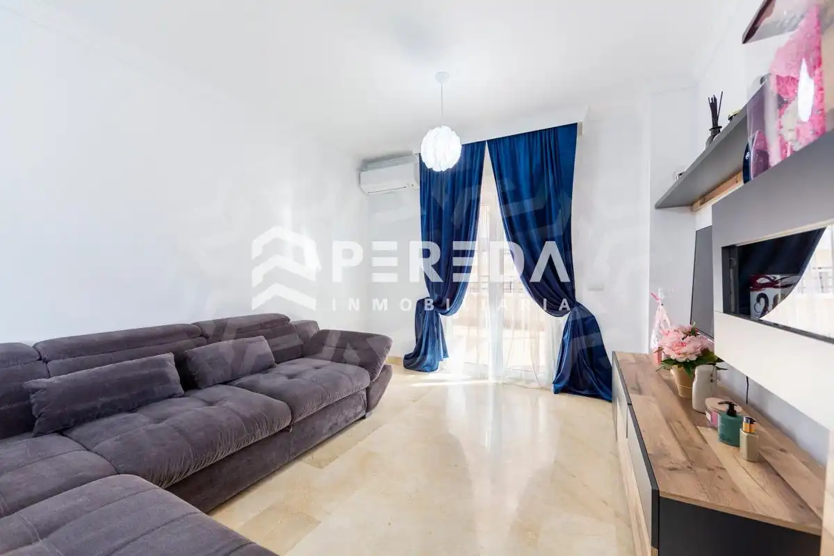 Sala de estar de Apartamento en venta en Roquetas de Mar con Aire acondicionado y Terraza