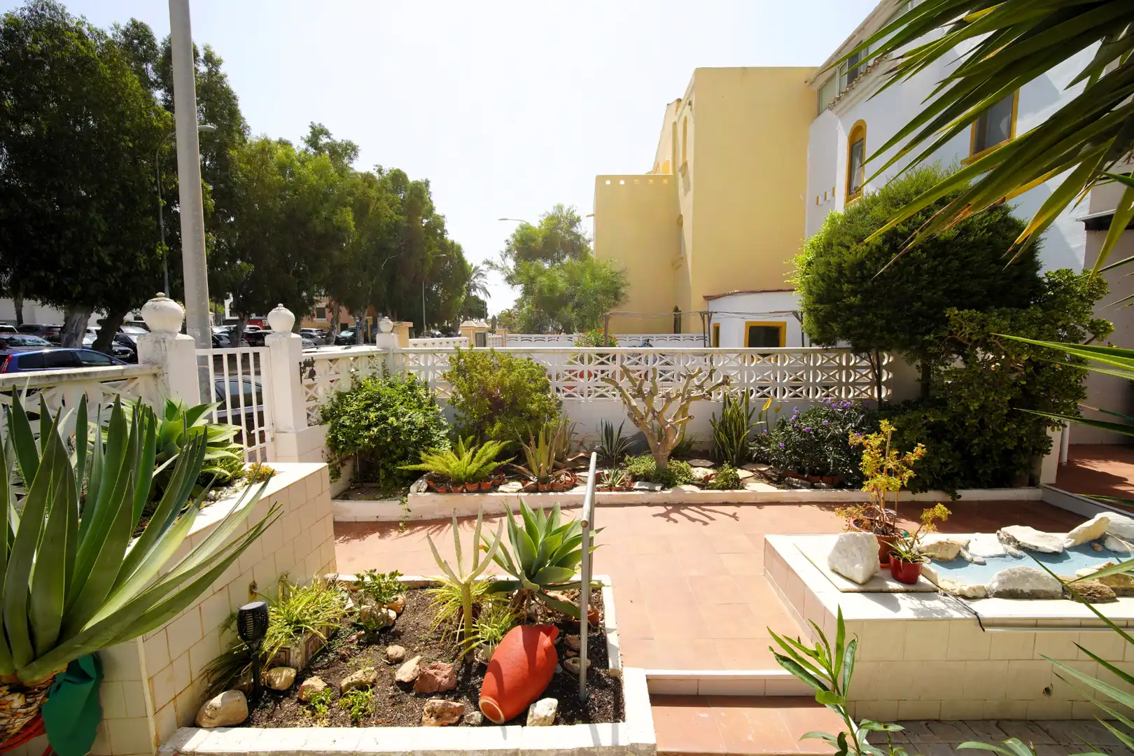 Jardí de Casa adosada en venda en Roquetas de Mar amb Jardí privat, Terrassa i Traster