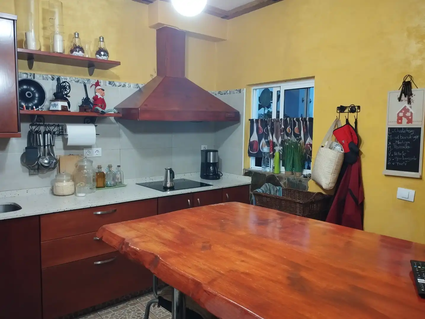 Kitchen of Houses for sale in Las Palmas de Gran Canaria  with Terrace, Storage room and Balcony
