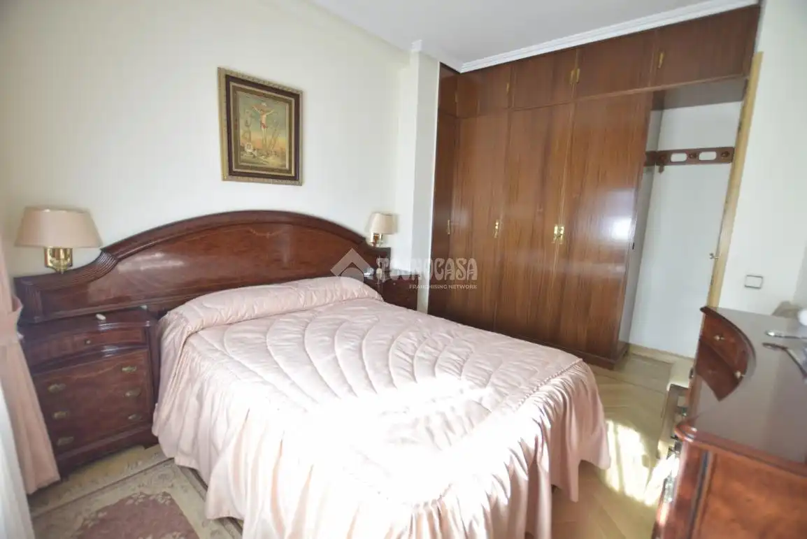 Schlafzimmer von Wohnung zum Verkauf in Alcorcón mit Klimaanlage, Heizung und Terrasse