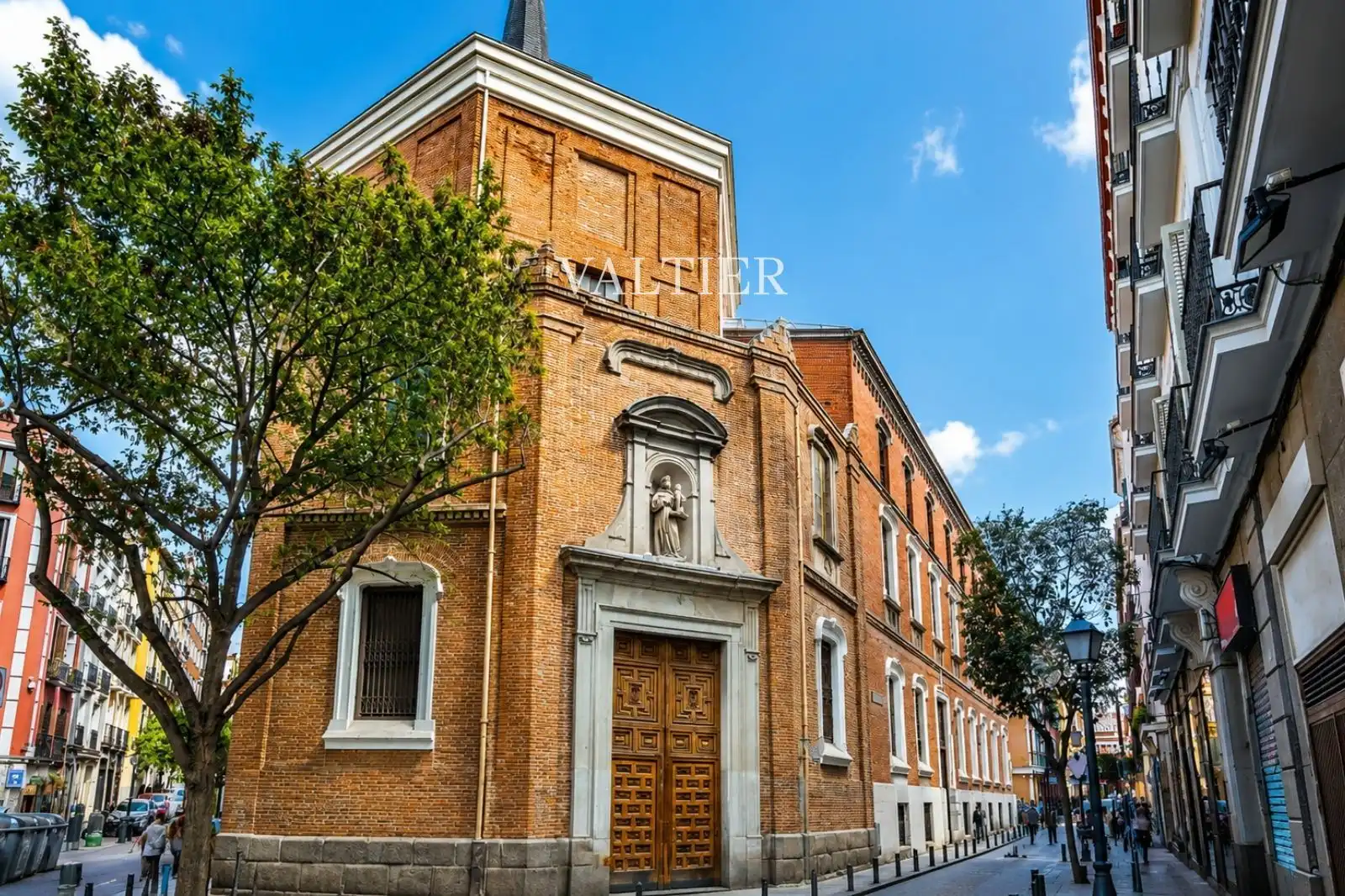 Exterior view of Flat for rent in Madrid  with Air Conditioner, Storage room and Furnished