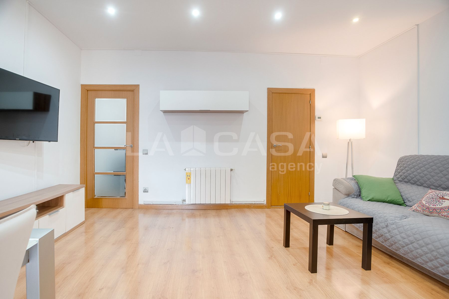 Wohnzimmer von Wohnung zum Verkauf in  Barcelona Capital mit Heizung und Balkon