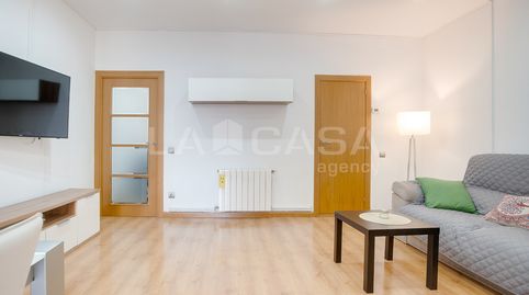 Foto 3 de Pis en venda a El Camp de l'Arpa del Clot, Barcelona Capital