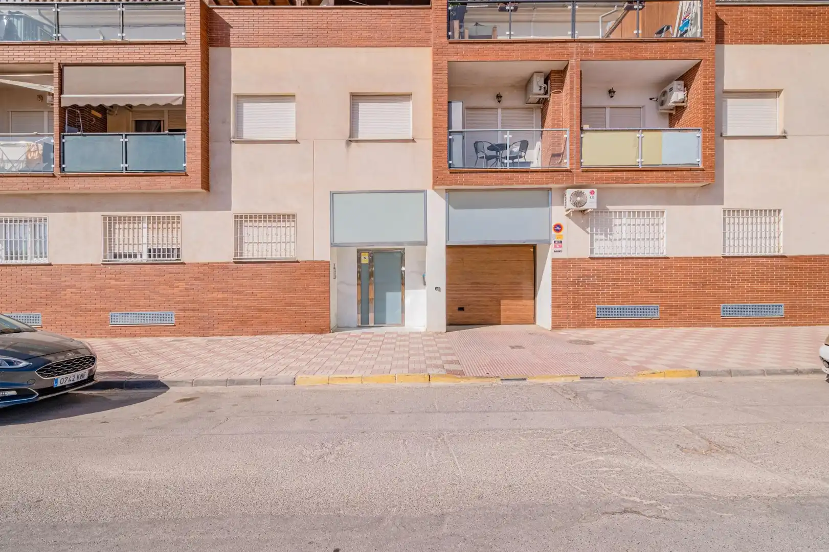 Vista exterior de Pis en venda en Albolote amb Aire condicionat, Traster i Balcó