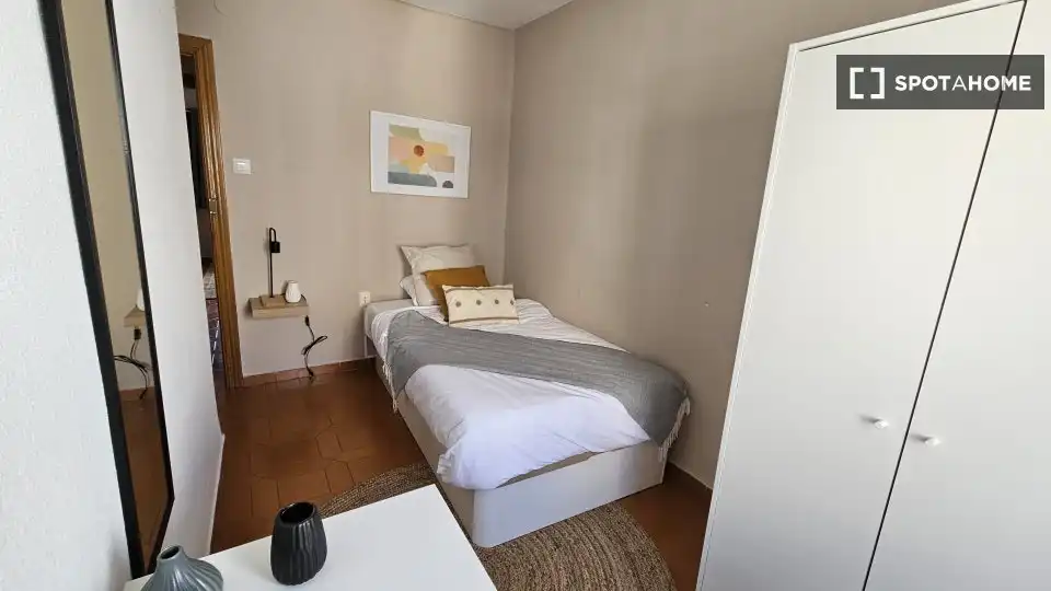 Habitación en Trinitat