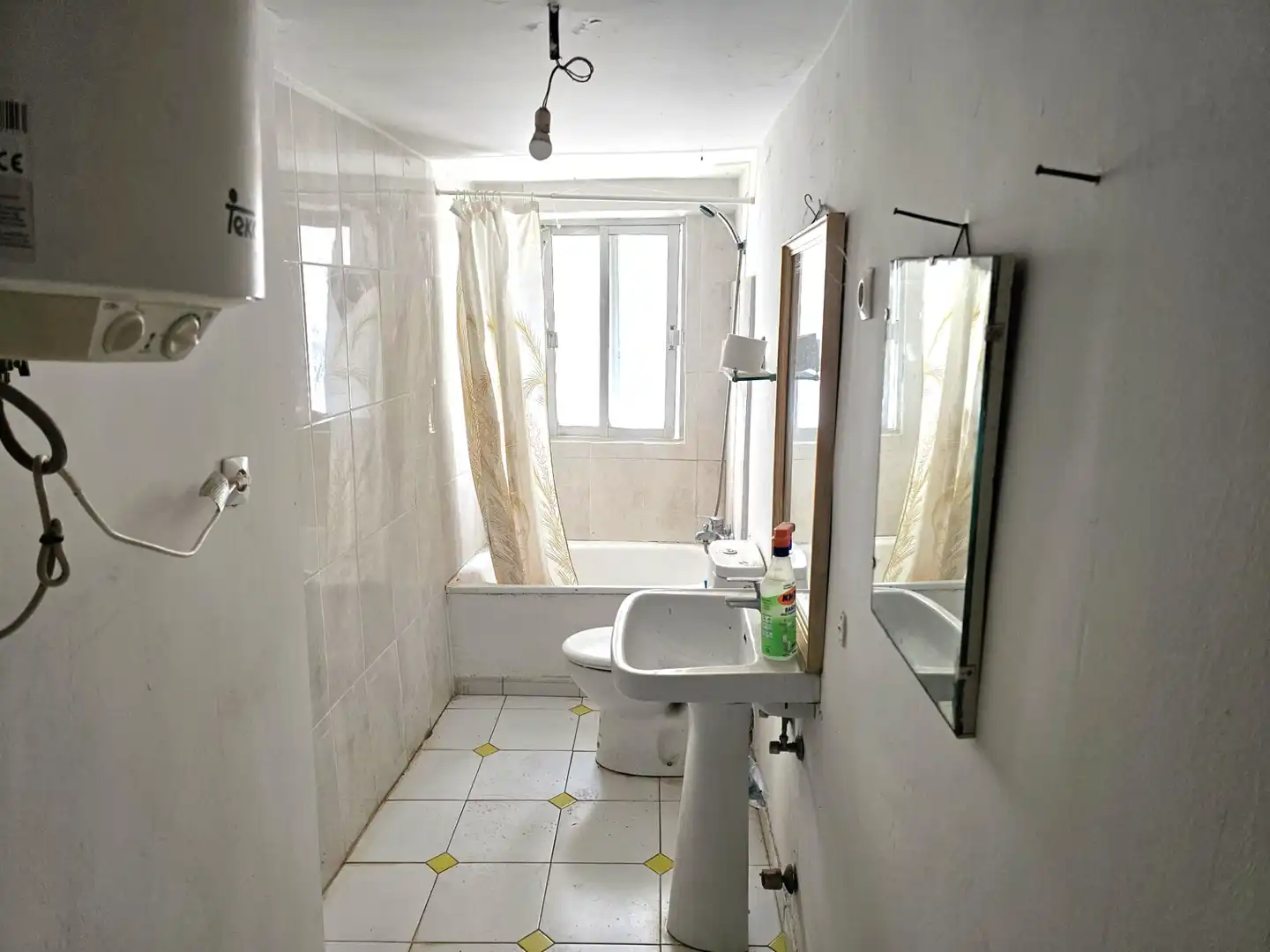 Baño de Casa o chalet en venta en Pareja con Trastero y Balcón