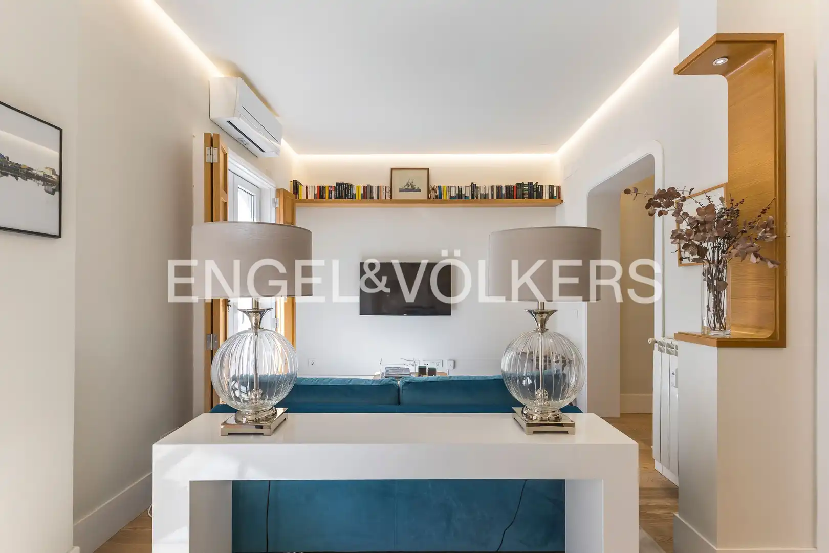 Sala de estar de Piso de alquiler en Madrid con Aire acondicionado, Calefacción y Amueblado