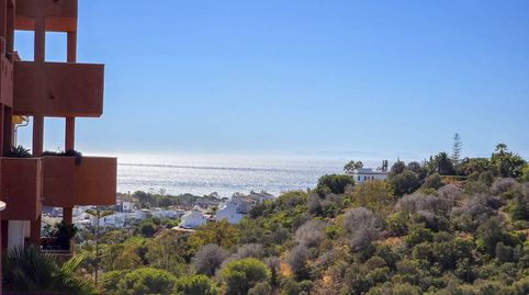 Foto 2 von Wohnungen zum Verkauf in Hacienda Las Chapas, Marbella