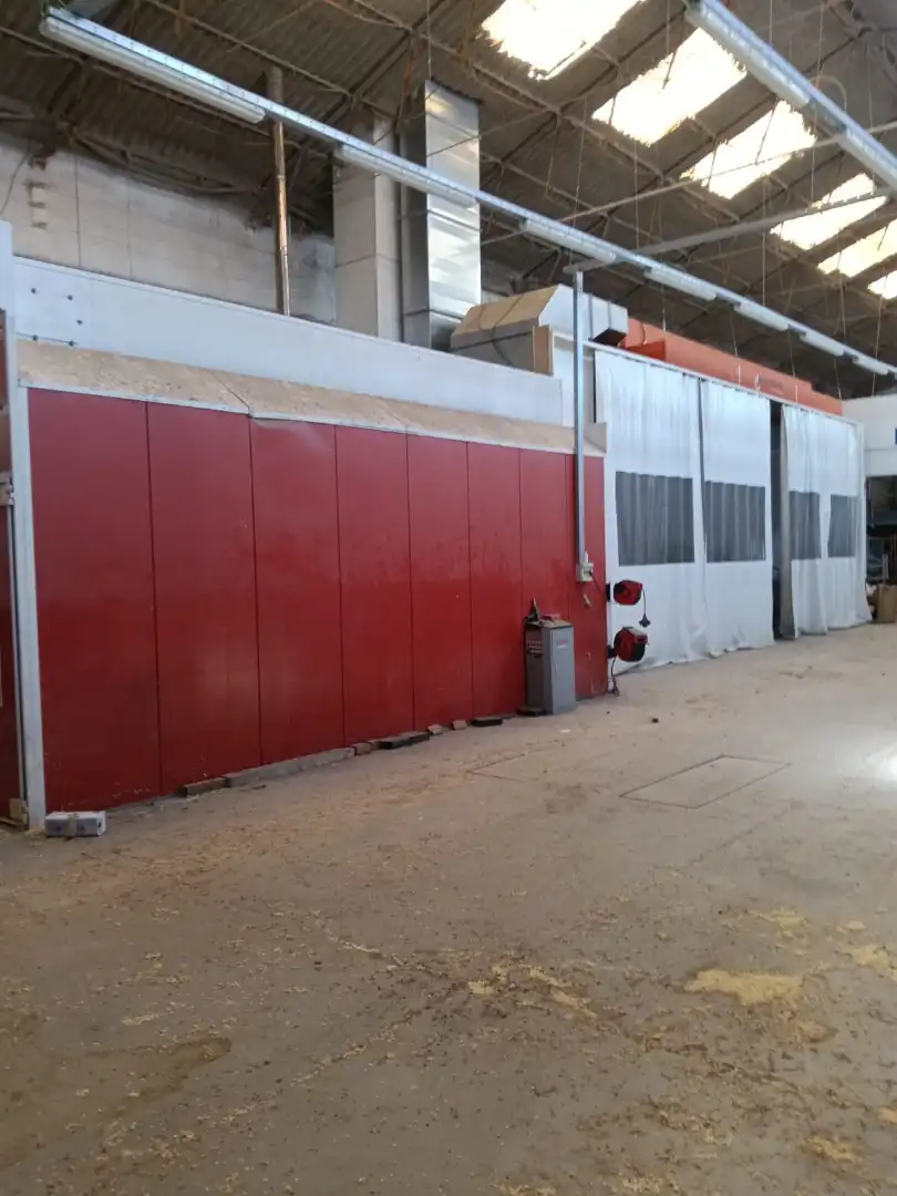 Vista exterior de Nau industrial en venda en Valencia amb Alarma