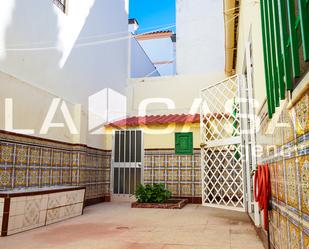 Exterior view of House or chalet for sale in  Sevilla Capital  with Terrace and Storage room