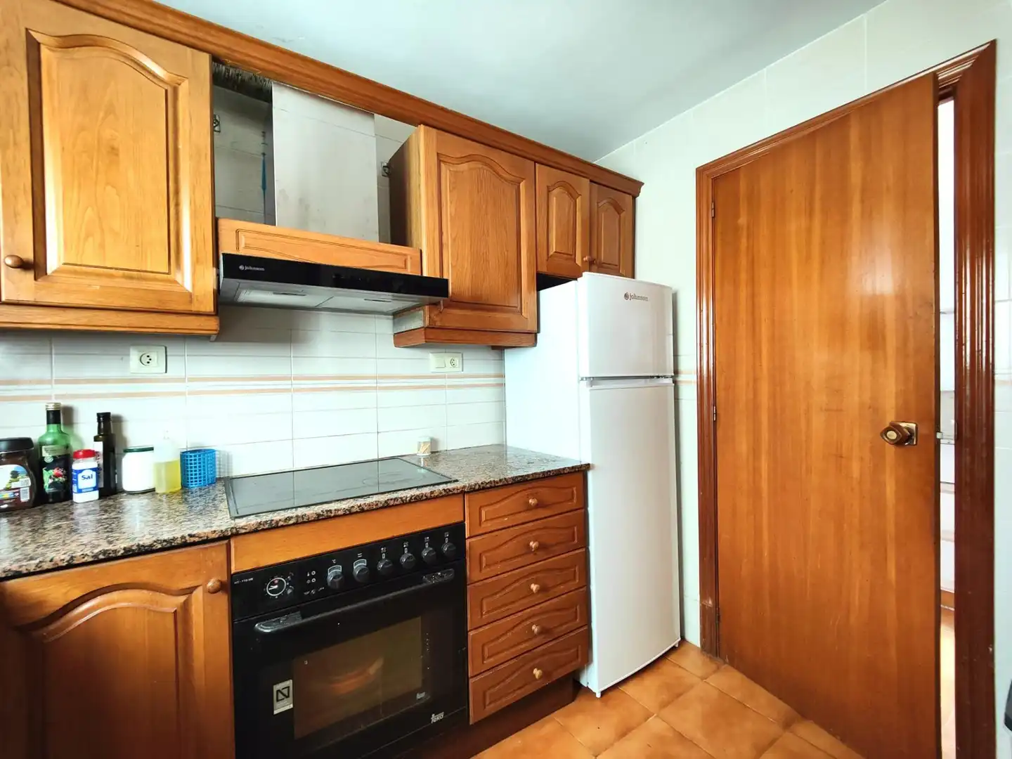 Cocina de Casa adosada en venta en Calafell con Aire acondicionado, Calefacción y Jardín privado