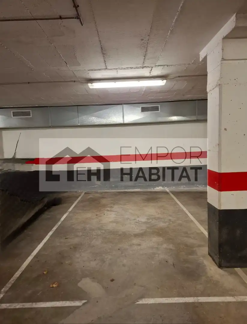 Parking of Apartments for sale in Llançà  with Air Conditioner, Terrace and Furnished