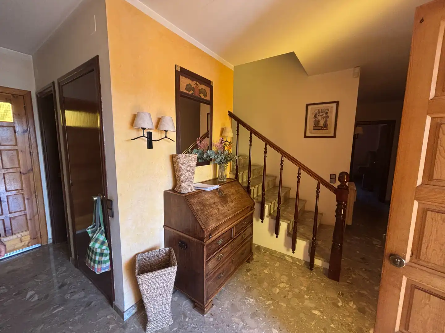 Haus oder Chalet zum Verkauf in Miralcamp mit Heizung, Privatgarten und Möbliert