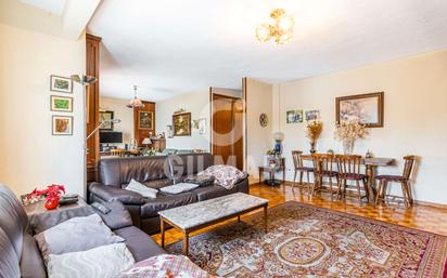 Living room of Flat for sale in  Madrid Capital  with Air Conditioner, Heating and Terrace