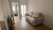 Living room of Flat for sale in L'Hospitalet de Llobregat  with Air Conditioner, Heating and Parquet flooring