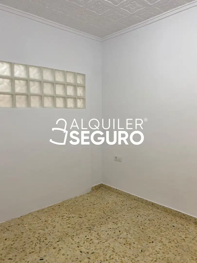 Bedroom of Flat for rent in Zaragoza  with Air Conditioner