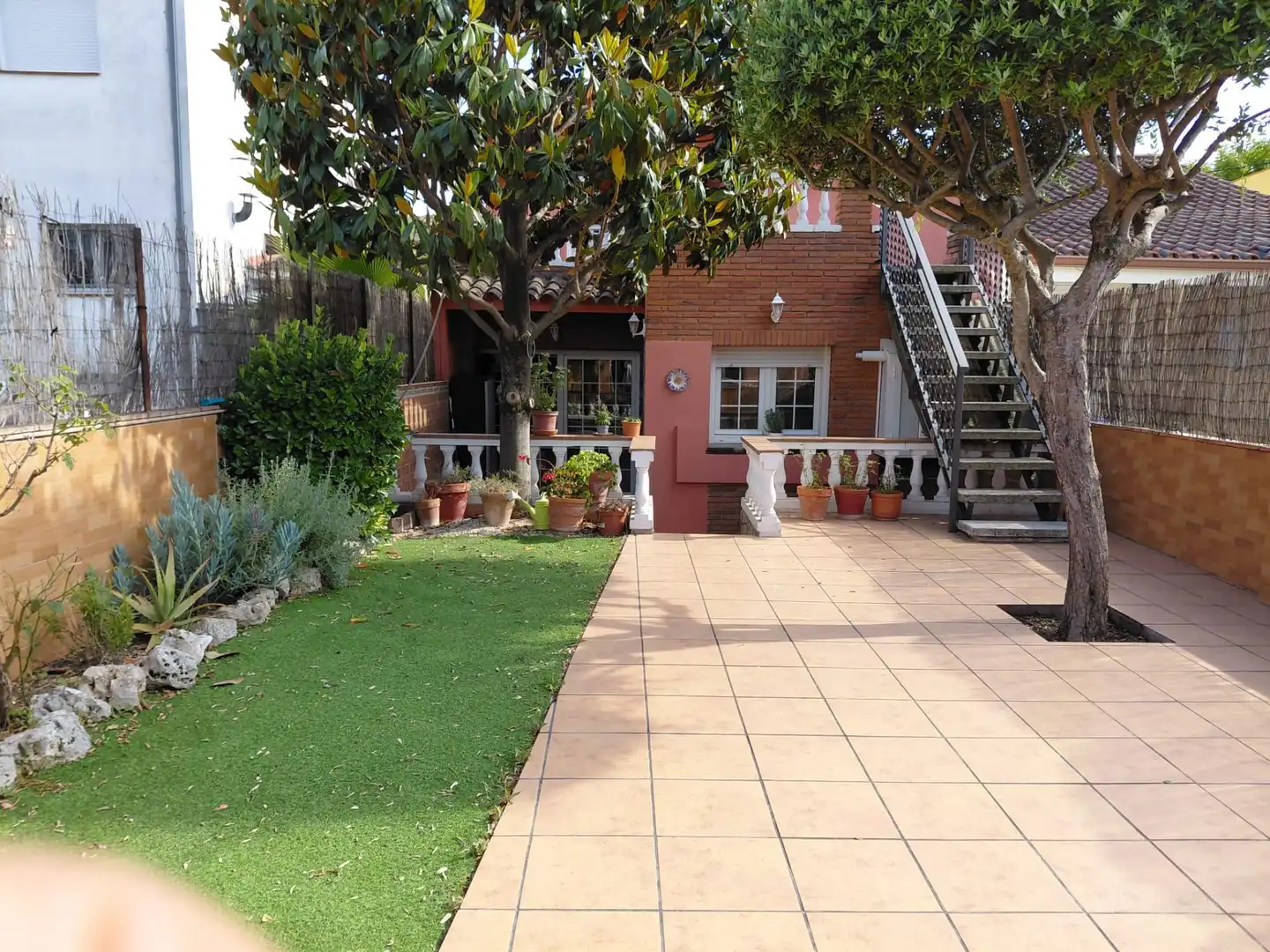 Jardí de Casa adosada en venda en Parets del Vallès amb Aire condicionat, Calefacció i Piscina