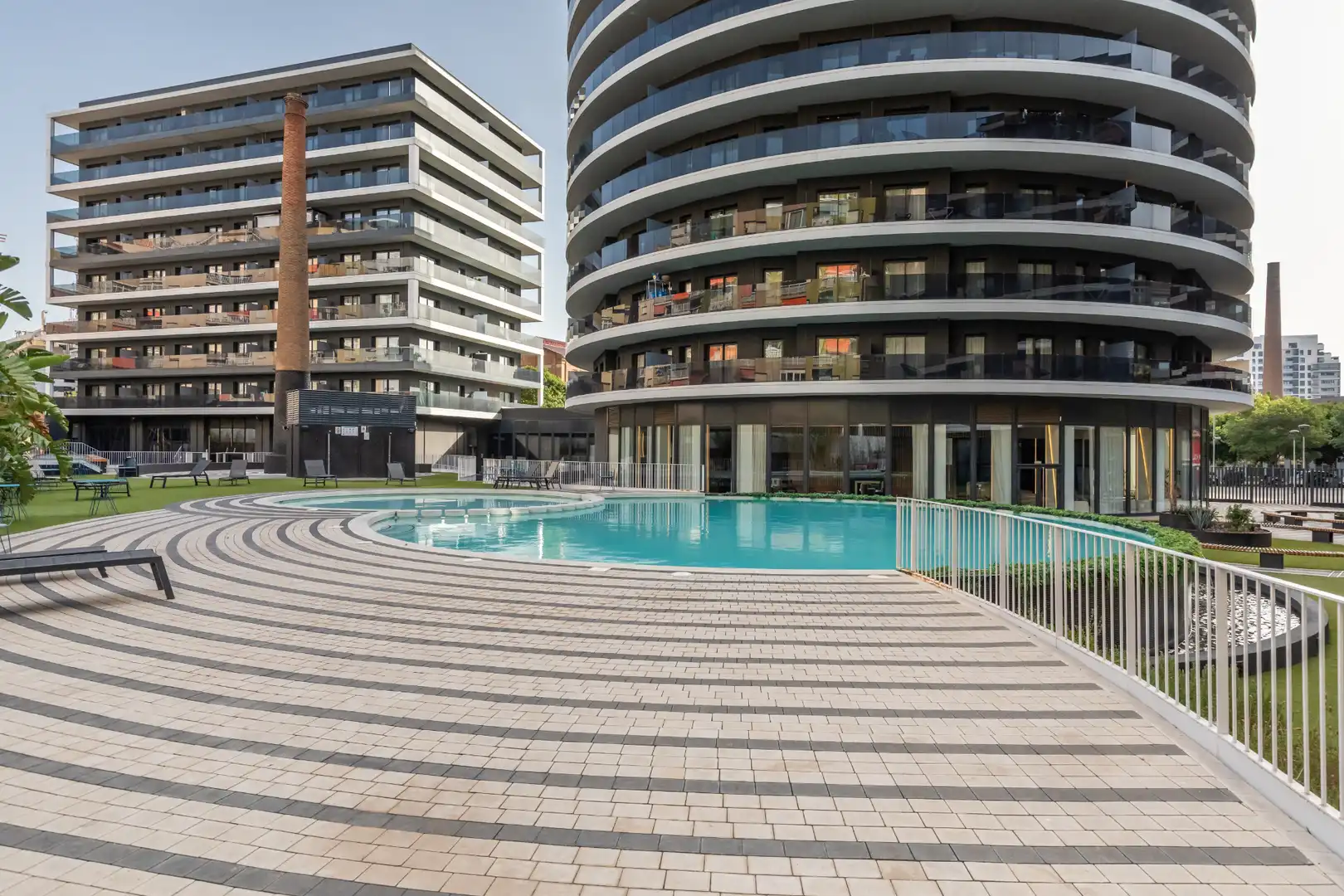 Piscina de Pis en venda en Barcelona amb Aire condicionat, Calefacció i Traster