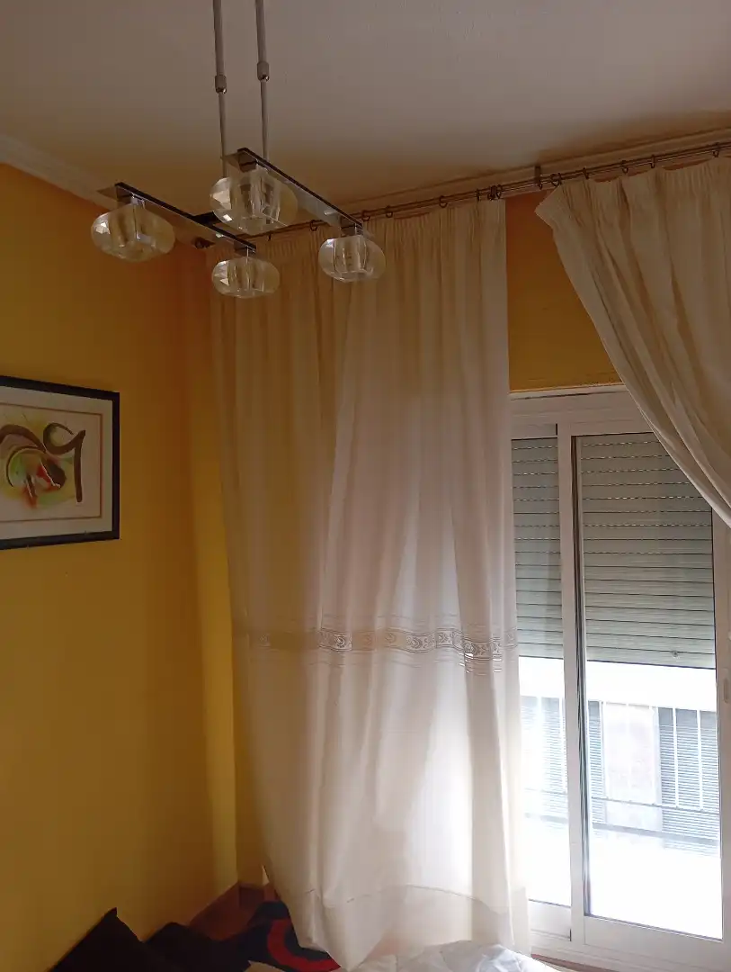 Habitación de Piso en venta en Crevillent con Lavadora y Balcón