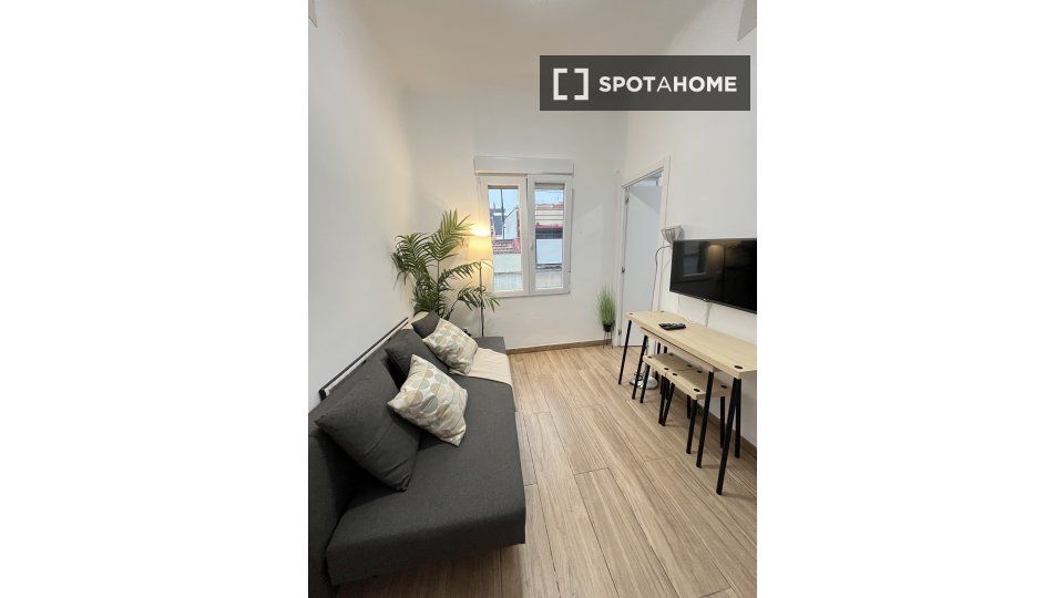 Piso de alquiler en Bellas Vistas