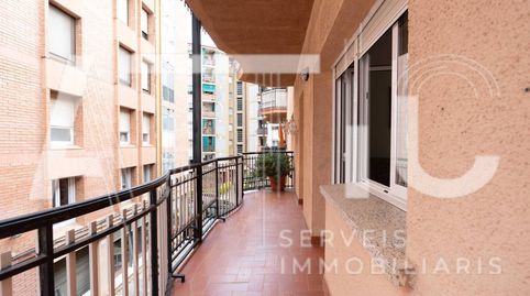 PISAZO EN CONCORDIA DE 4 HABITACIONES , ASCENSOR Y DOS AMPLIOS BALCONES!!, imatge 2