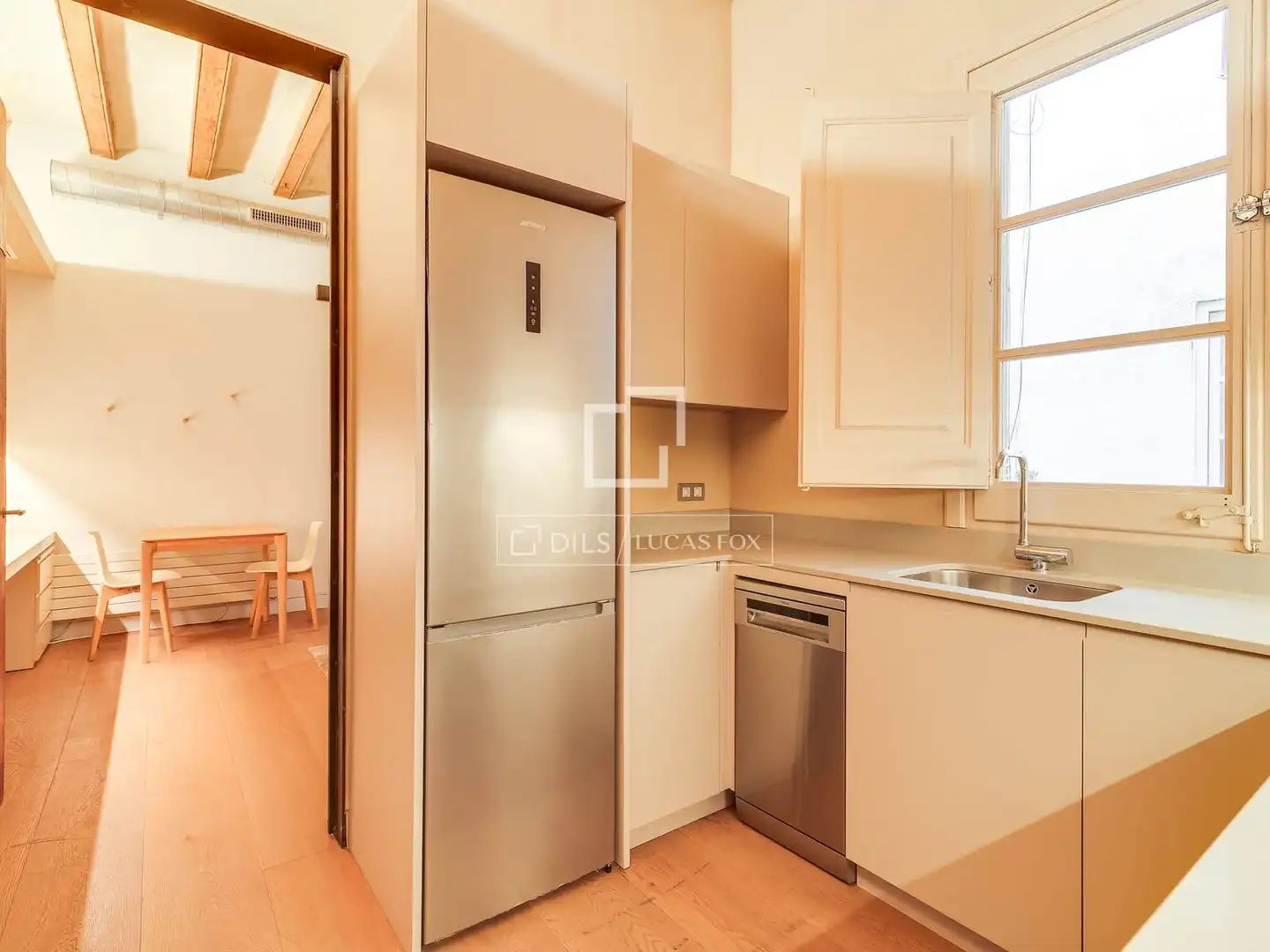 Cocina de Piso en venta en Barcelona con Aire acondicionado, Terraza y Amueblado
