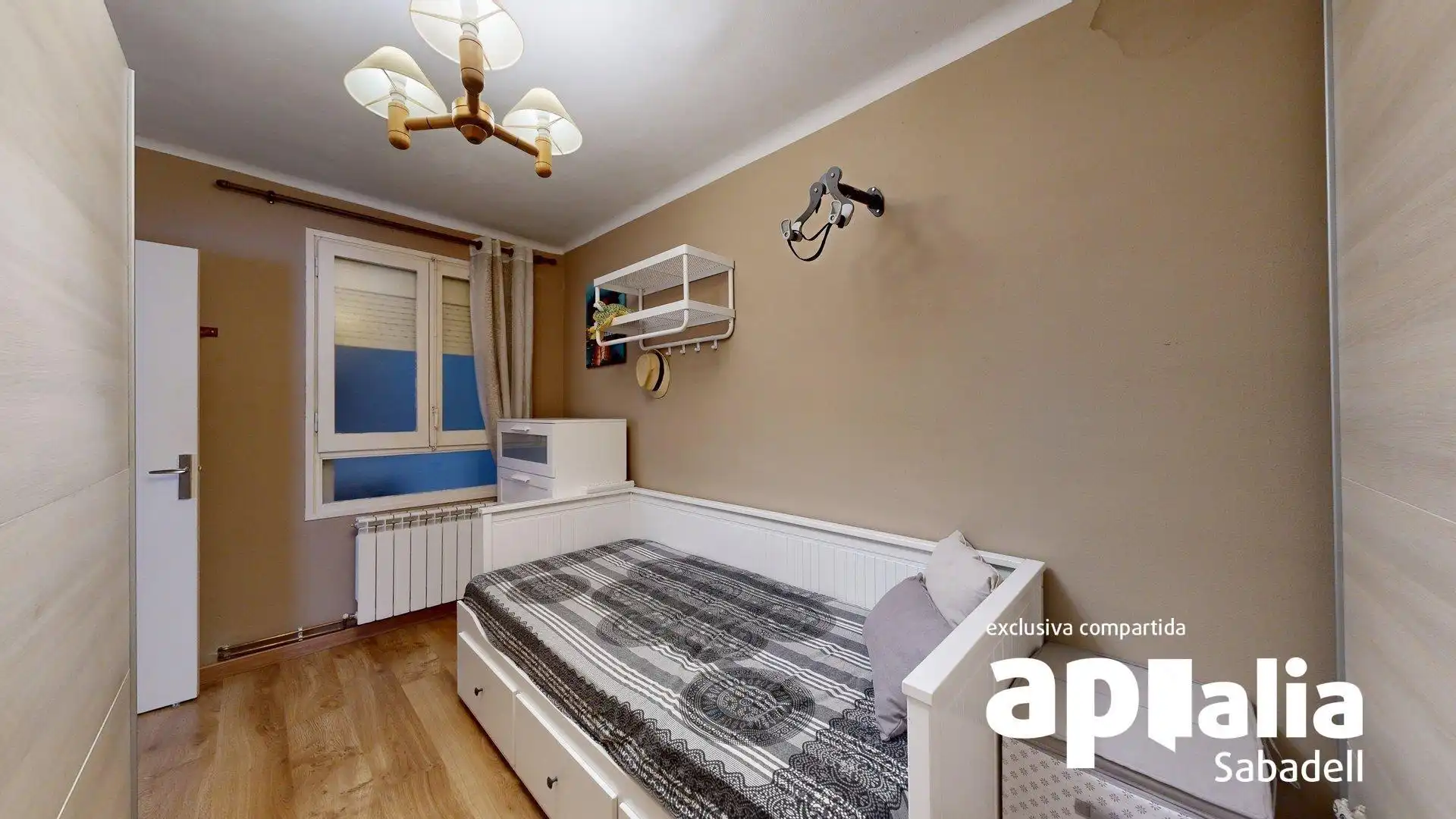 Dormitori de Pis en venda en Cerdanyola del Vallès amb Aire condicionat, Calefacció i Parquet