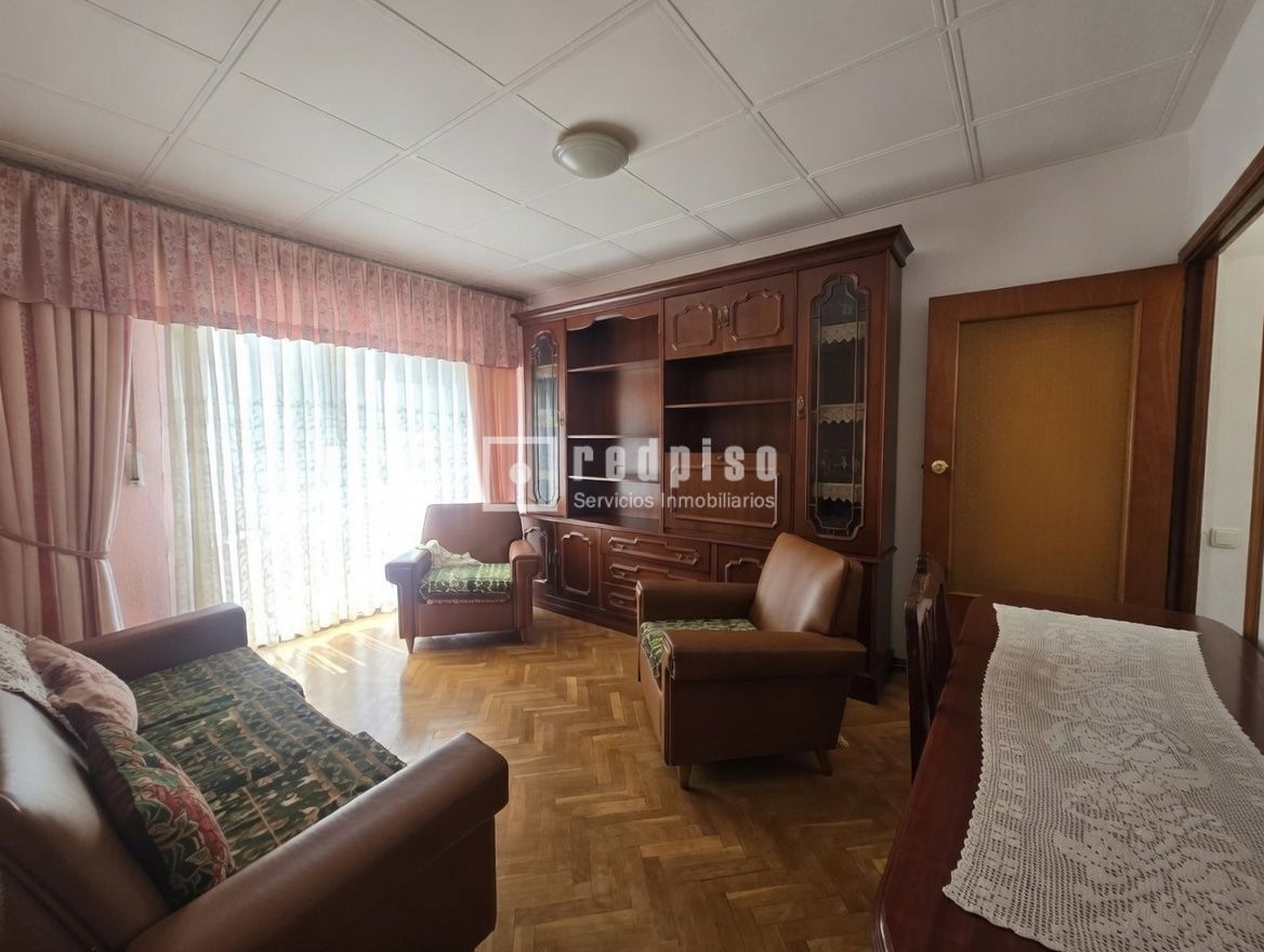 Living room of Flat for sale in Alcorcón  with Heating, Terrace and Alarm