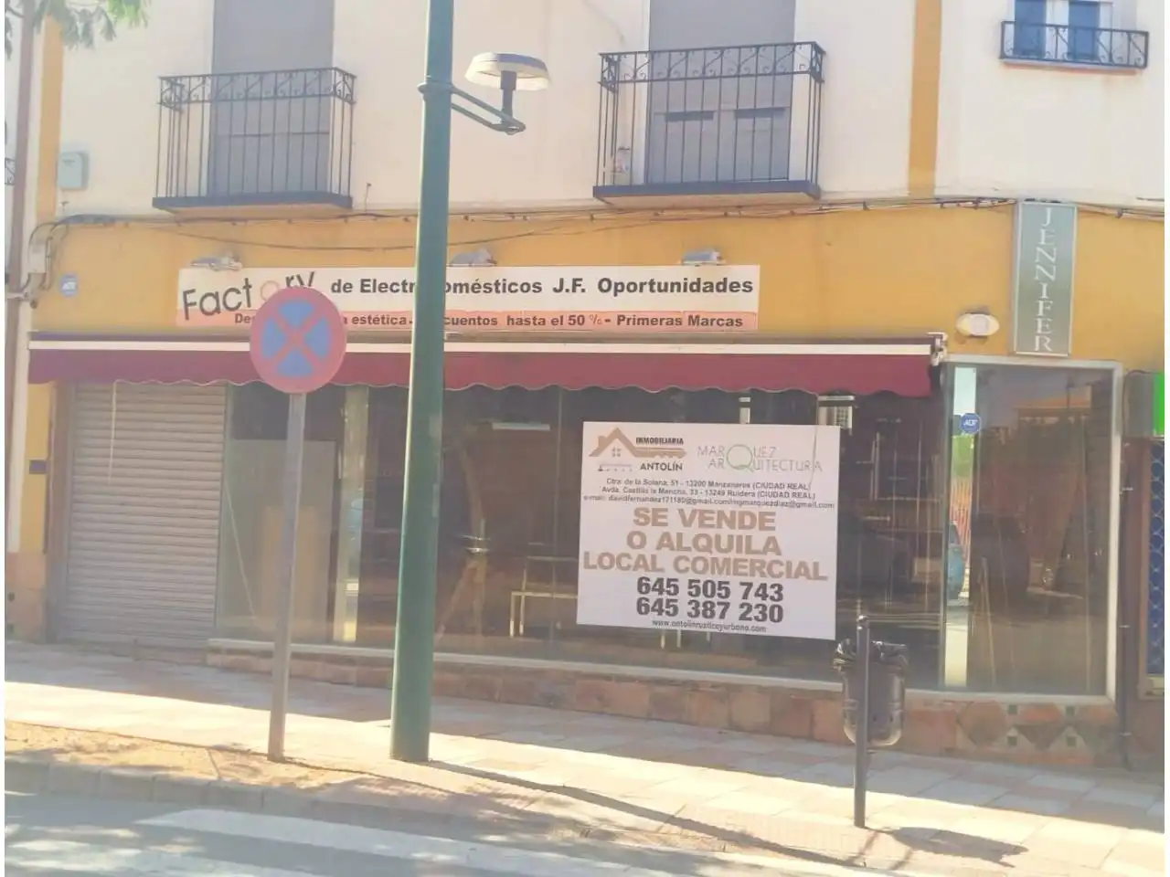 Business premises for sale in Calle crt la solana