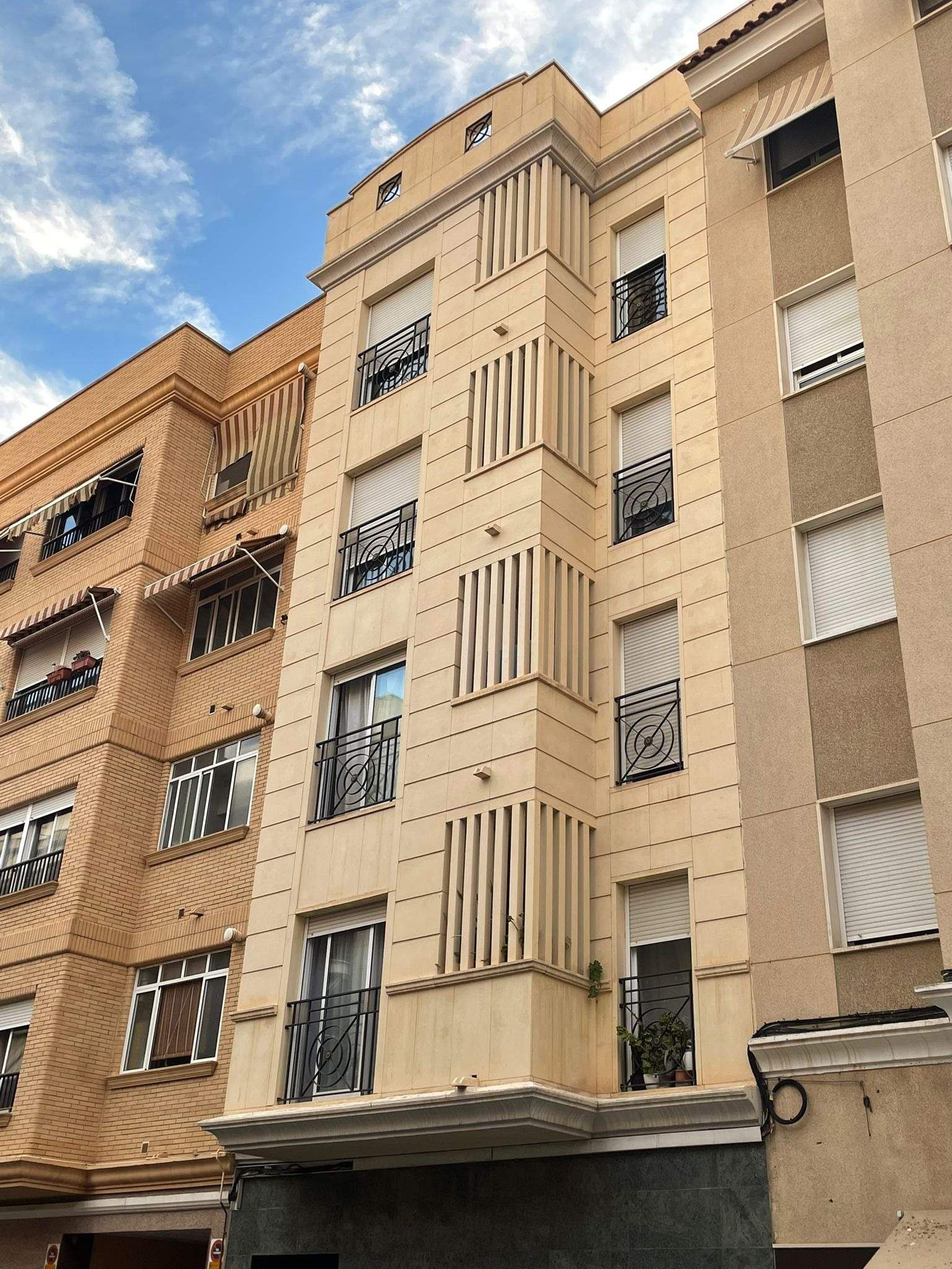 Exterior view of Flat to rent in Elche / Elx  with Air Conditioner and Terrace