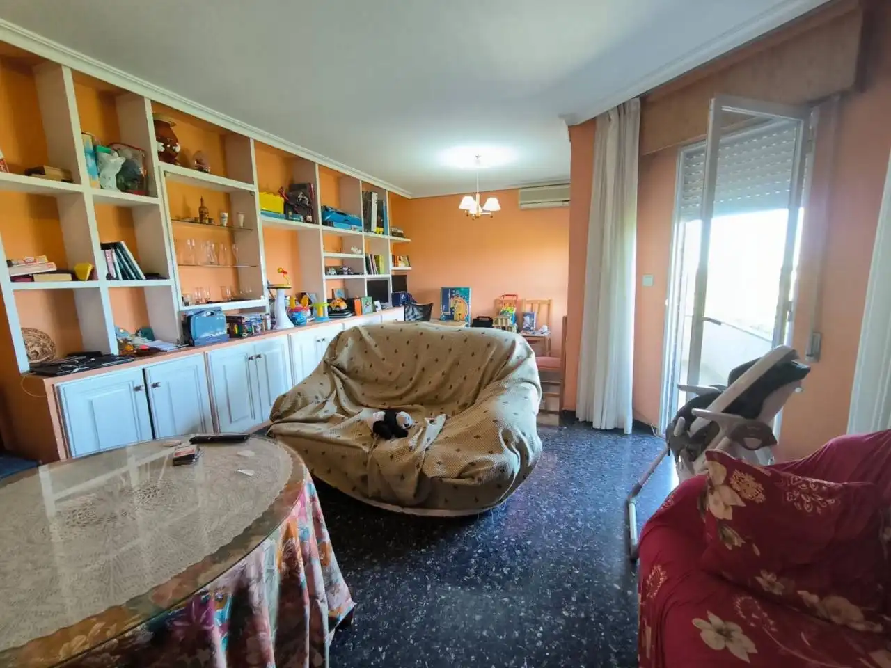 Sala d'estar de Pis en venda en Albacete amb Calefacció, Traster i Balcó