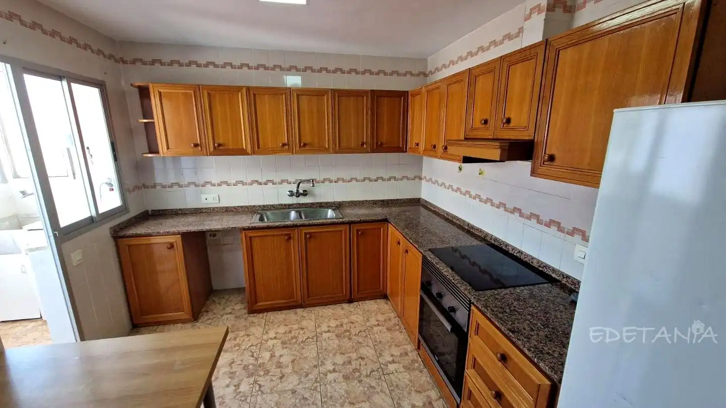 Cocina de Piso en venta en Alfara del Patriarca con Aire acondicionado, Trastero y Amueblado