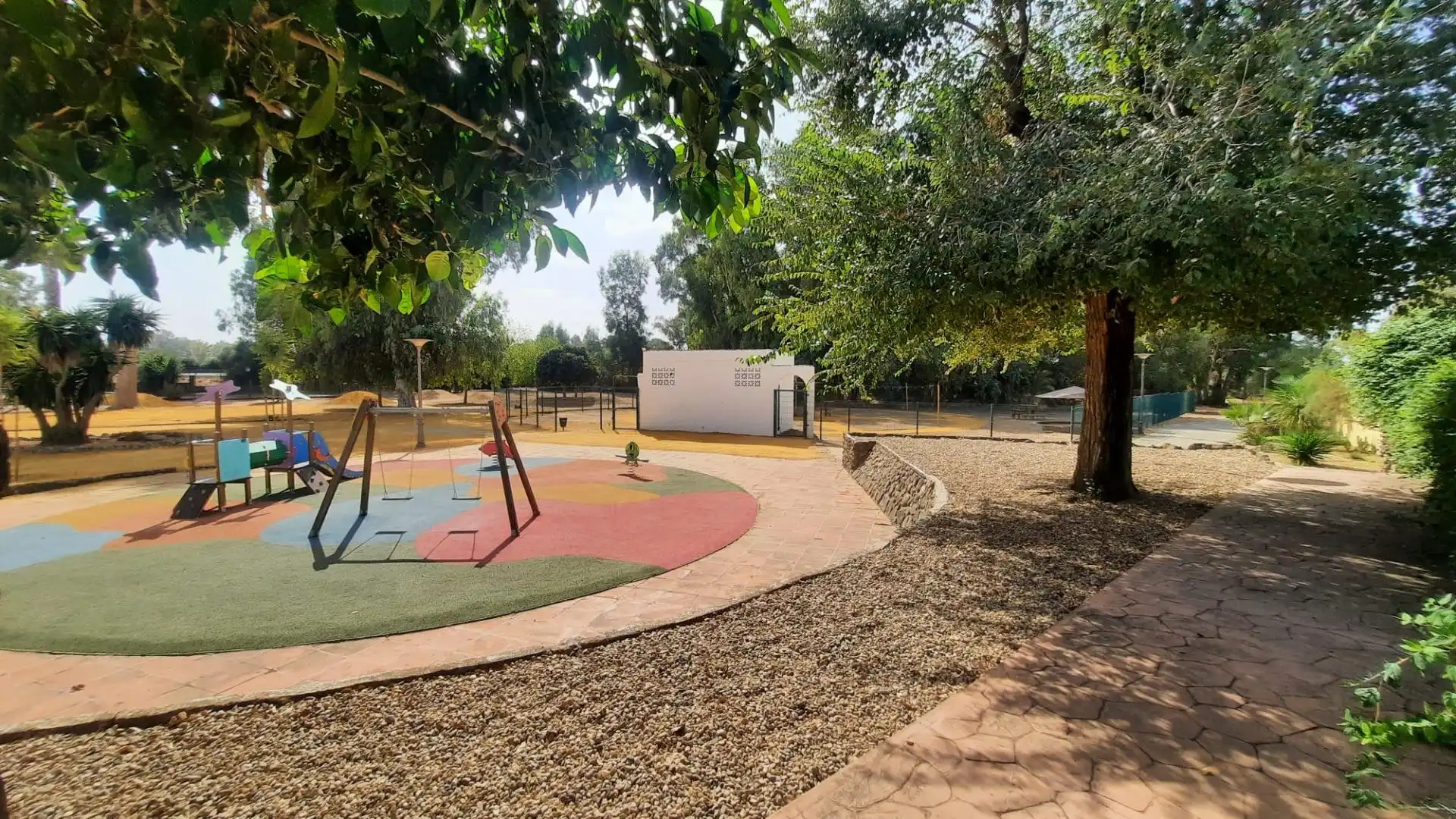Chalet con piscina en venta en Carmona, imagen 19