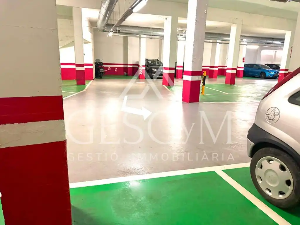 Parking de Garaje en venta en L'Hospitalet de Llobregat