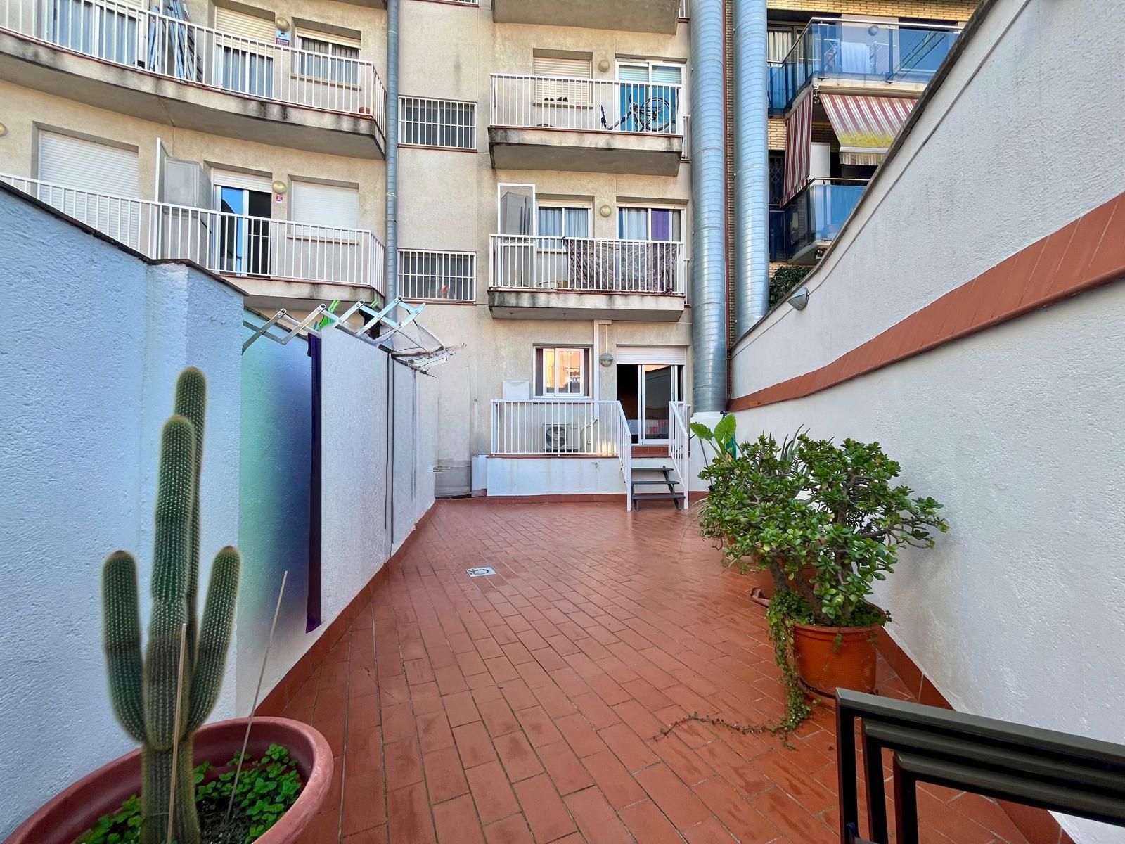 Terrassa de Apartament en venda en Badalona amb Aire condicionat, Calefacció i Terrassa
