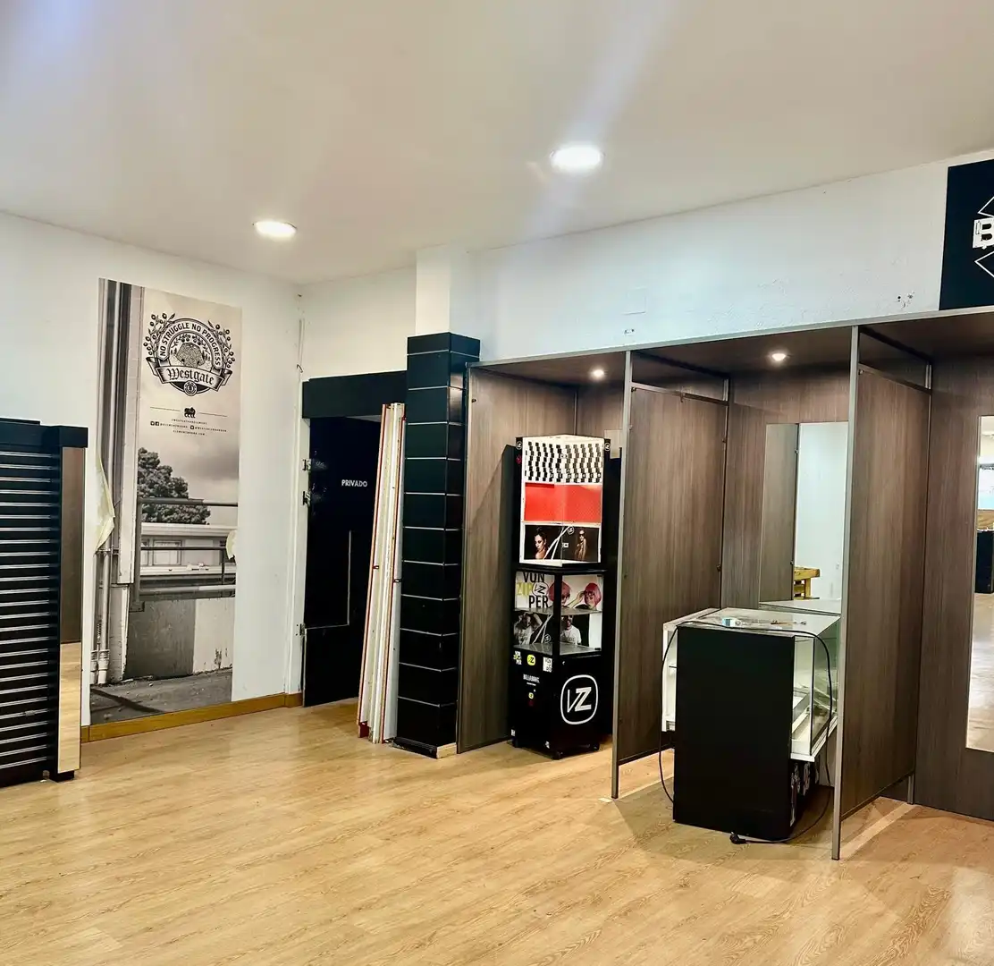 Local comercial en alquiler en Centro, imagen 2