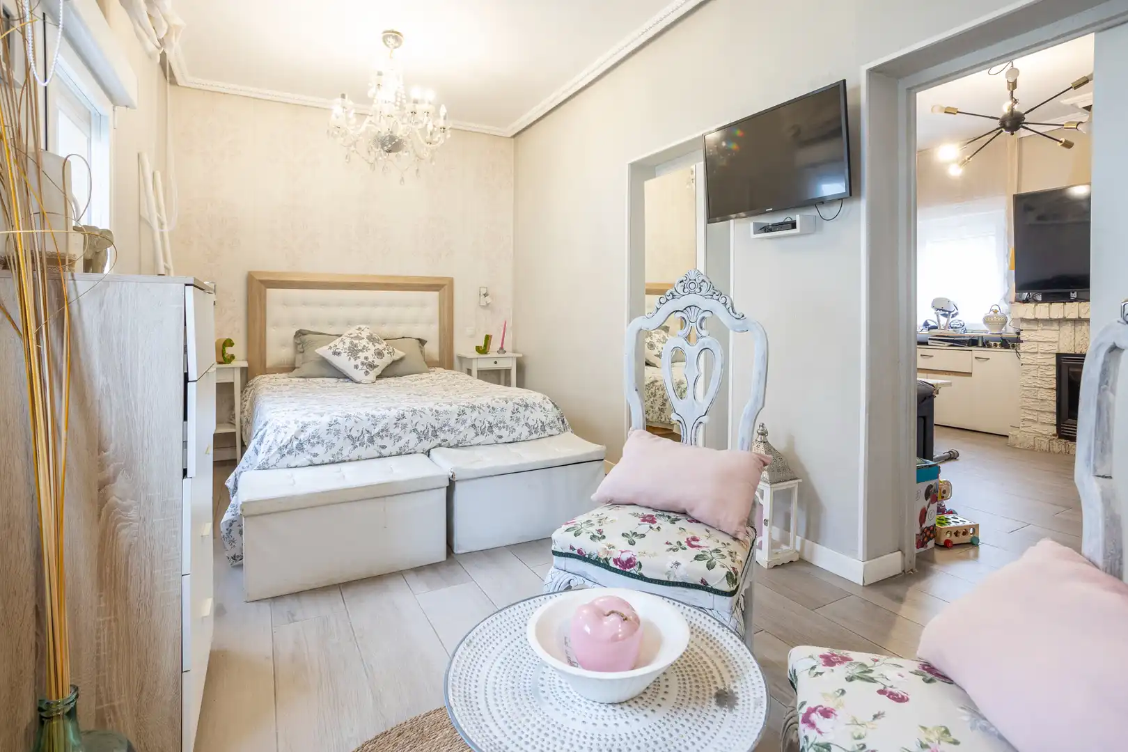 Habitación de Casa o chalet en venta en Casarrubios del Monte con Aire acondicionado, Calefacción y Jardín privado