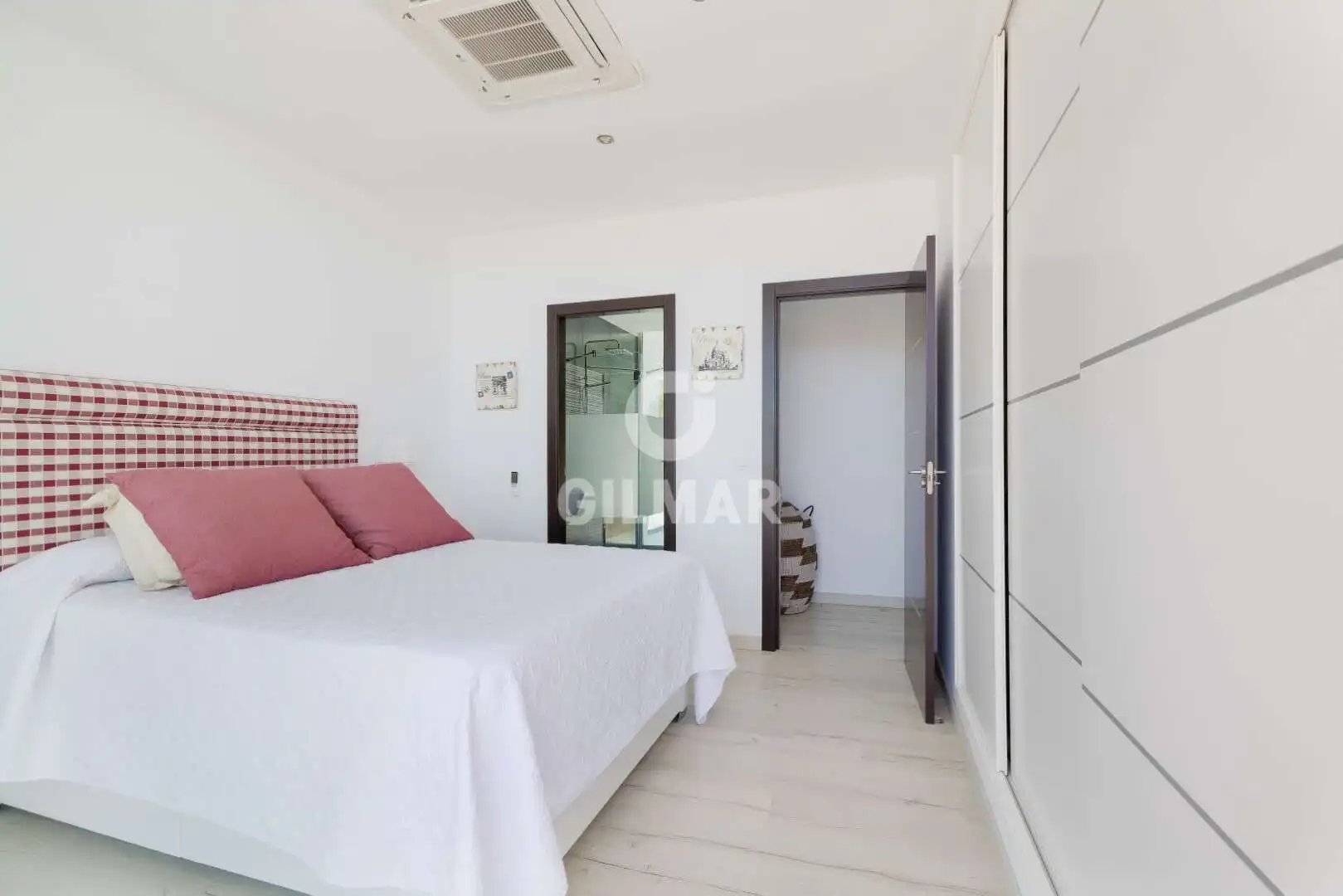 Habitación de Casa o chalet en venta en Zahara de los Atunes con Calefacción, Jardín privado y Piscina
