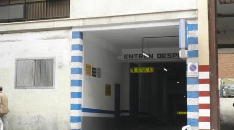 Photo 2 of Garage to rent in Calle de la Santísima Trinidad, 28, Trafalgar, Madrid