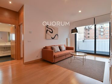 Flat with balcony to rent in Alameda Cardenal Gardoqui