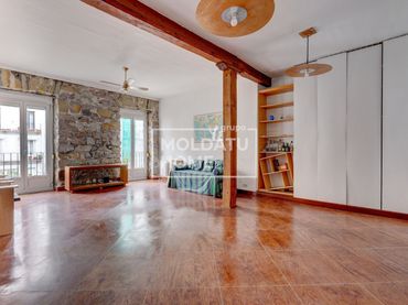 Apartament amb ascensor en venda a Centro
