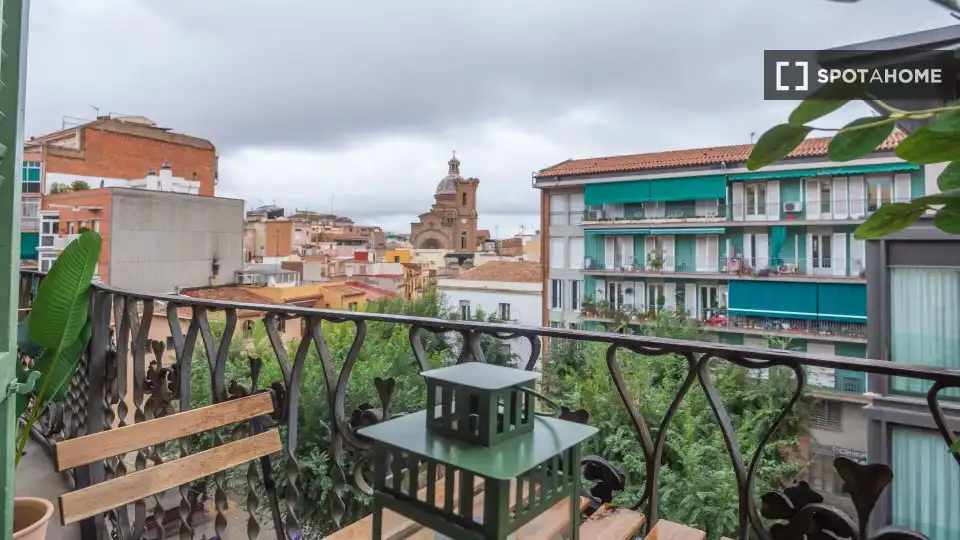 Terraza de Piso para compartir en Barcelona con Aire acondicionado, Calefacción y Amueblado