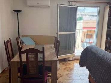 Pis amb balcó en venda a Carrer de Gandesa 8